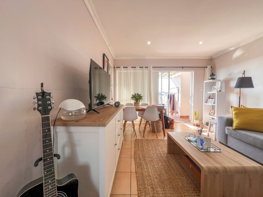 2 Bedroom Property for Sale in Myburgh Park Western Cape